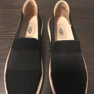 Ugg flats size 7